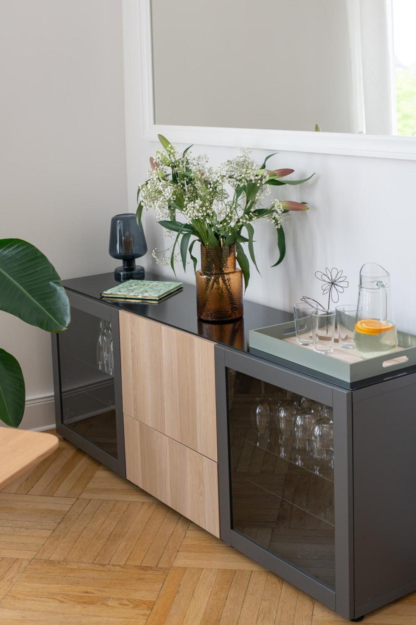 Kaiser 02 By Rockchair L Superhost Status L 3 Bedrooms Boxspringbeds 2 Bathrooms L Cozy Family & Business Flair 155 Sqm 3 Balcony 2nd Floor Elevator Up To 10 Guests Welcomes You! Berlijn