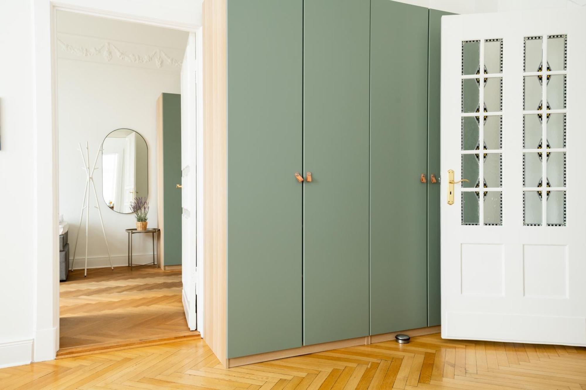 Appartement Kaiser 02 By Rockchair L Superhost Status L 3 Bedrooms Boxspringbeds 2 Bathrooms L Cozy Family & Business Flair 155 Sqm 3 Balcony 2nd Floor Elevator Up To 10 Guests Welcomes You! Berlijn
