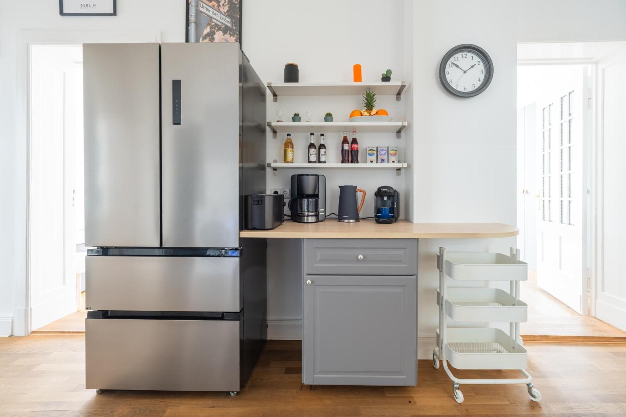 Appartement Kaiser 02 By Rockchair L Superhost Status L 3 Bedrooms Boxspringbeds 2 Bathrooms L Cozy Family & Business Flair 155 Sqm 3 Balcony 2nd Floor Elevator Up To 10 Guests Welcomes You! Berlijn